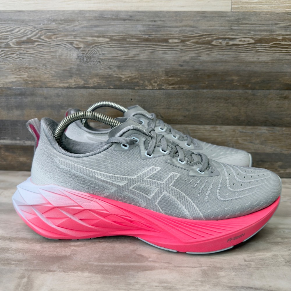 Asics Novablast 4 Women Size 10 Running Shoes 1012B703 Grey Pink